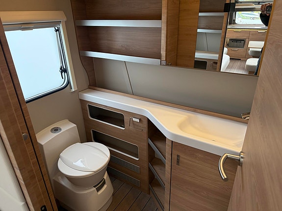 Knaus 60 Years Edition Sundwind 650 PEB 27 of 30