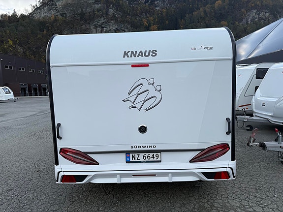Knaus 60 Years Edition Sundwind 650 PEB 4 of 30