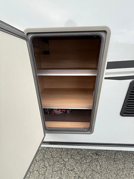 Knaus 60 Years Edition Sundwind 650 PEB 8 of 30