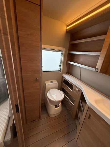 Knaus 60 Years Edition Sundwind 650 PEB 28 of 30