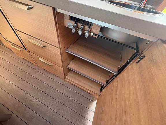 Knaus SÜDWIND BLACK SELECTION 540FDK 2 KØYER / ROSMI DUSJ / STILRENT / ALUFELG! 17 of 27