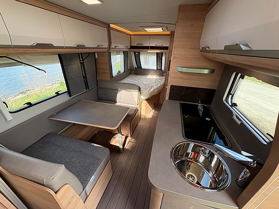 Knaus SÜDWIND BLACK SELECTION 540FDK 2 KØYER / ROSMI DUSJ / STILRENT / ALUFELG! 13 of 27