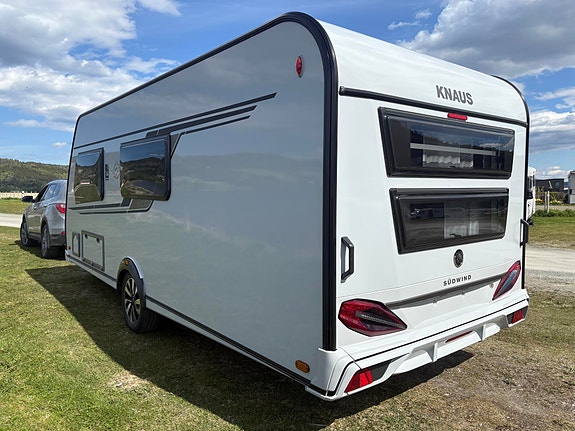 Knaus SÜDWIND BLACK SELECTION 540FDK 2 KØYER / ROSMI DUSJ / STILRENT / ALUFELG! 4 of 27