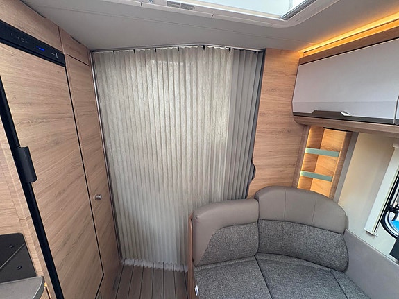Knaus Südwind 580 QS Black Selection ALDE / STORT KJØLESKAP / 6 SOVEPLASSER / DUSJ KABINETT! 25 of 30