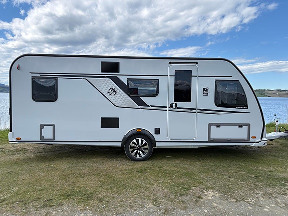Knaus Südwind 580 QS Black Selection ALDE / STORT KJØLESKAP / 6 SOVEPLASSER / DUSJ KABINETT! 6 of 30