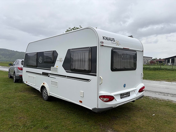 Knaus 500FU 50 Years SYKKELSTATIV / TRUMA / TV / ROMSLIG KJØREVOGN !! 4 of 19