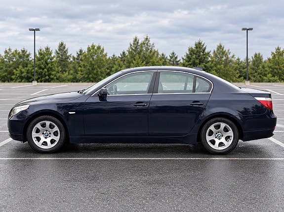 BMW 520i 4 of 9