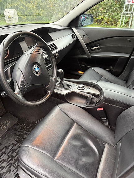 BMW 520i 5 of 9