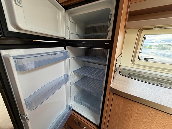 Knaus Sport 750, Køyer bak, Alde, Sykkelstativ++ 10 of 17
