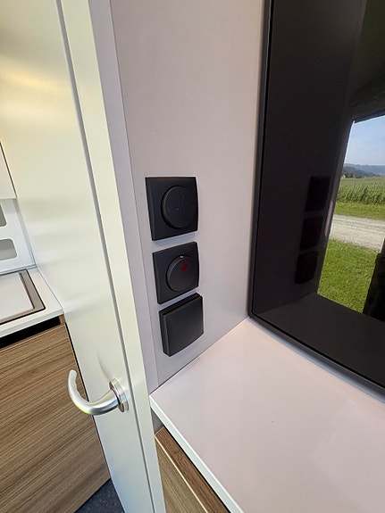 Adria ACTION 361 LH TELT / GASSALARM / GULVVARME / PANORAMA VINDU !! 18 of 23