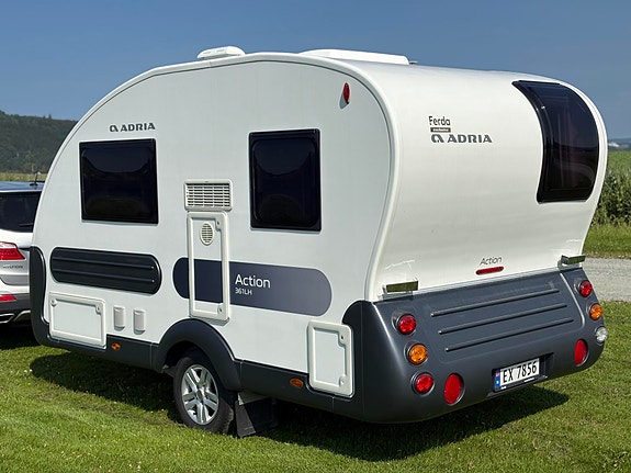 Adria ACTION 361 LH TELT / GASSALARM / GULVVARME / PANORAMA VINDU !! 3 of 23