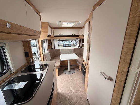 Dethleffs CAMPER 550 TK TRUMA / ROMSLIG / 2 ENKLE SENGER / 7 of 16