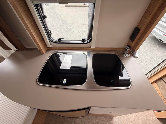 Dethleffs CAMPER 550 TK TRUMA / ROMSLIG / 2 ENKLE SENGER / 8 of 16