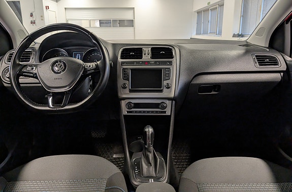 Volkswagen Polo 20 of 30