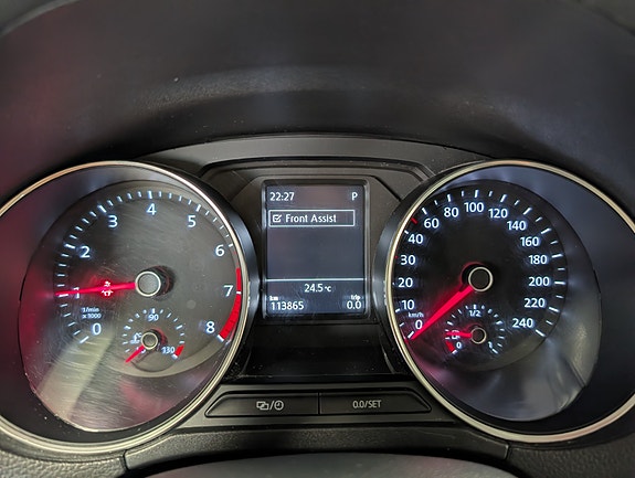 Volkswagen Polo 24 of 30