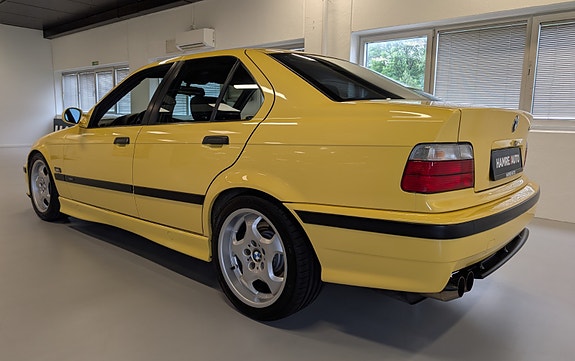 BMW M3 28 of 30