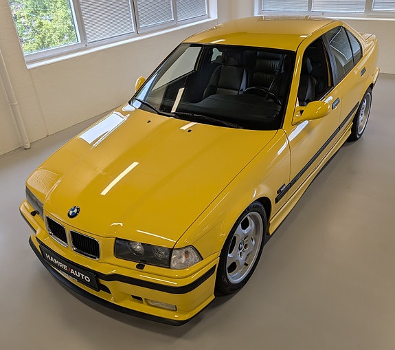 BMW M3 4 of 30