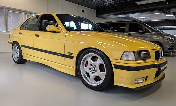 BMW M3 18 of 30