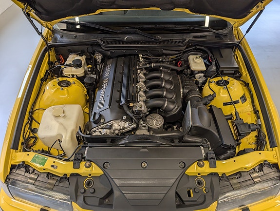BMW M3 11 of 30