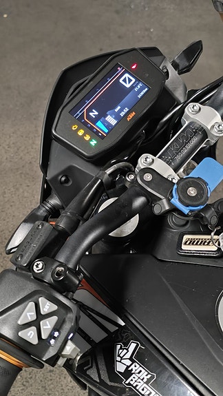 KTM 690 Duke R 14 of 16