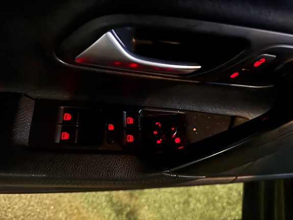 Volkswagen Passat CC 3 of 23