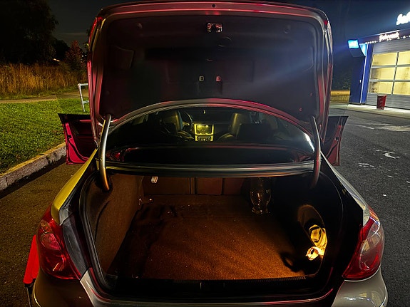 Volkswagen Passat CC 9 of 23