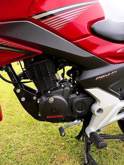 Honda CB 125F 7 of 8