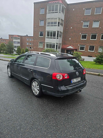 Volkswagen Passat 11 of 16