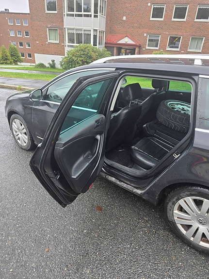 Volkswagen Passat 16 of 16