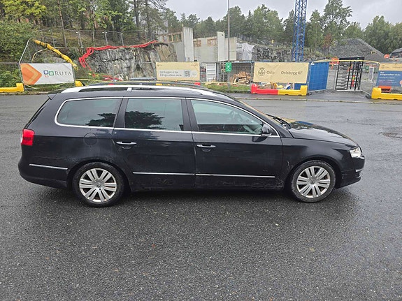 Volkswagen Passat 6 of 16