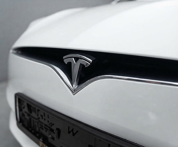 Tesla Model S 6 of 25