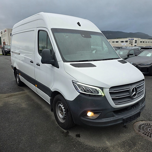 Mercedes-Benz Sprinter 5 of 30