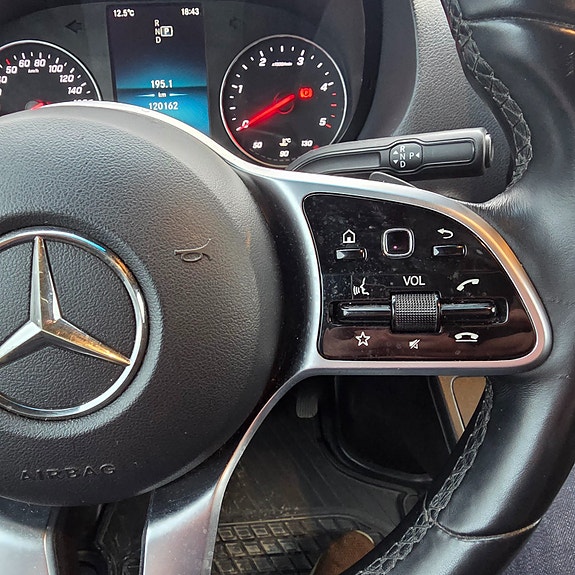 Mercedes-Benz Sprinter 15 of 30