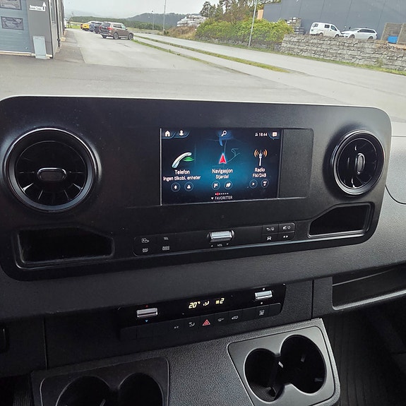 Mercedes-Benz Sprinter 20 of 30
