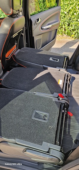 Ford S-MAX 18 of 24