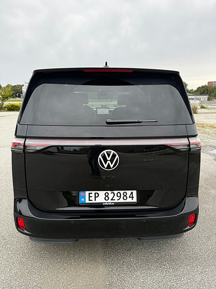 Volkswagen ID. Buzz 4 of 30