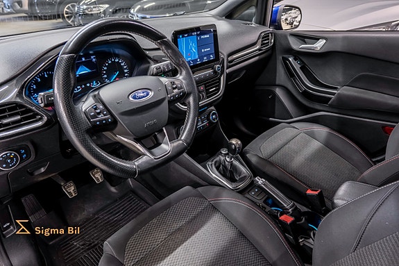 Ford Fiesta 14 of 30