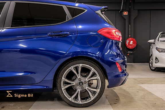 Ford Fiesta 7 of 30