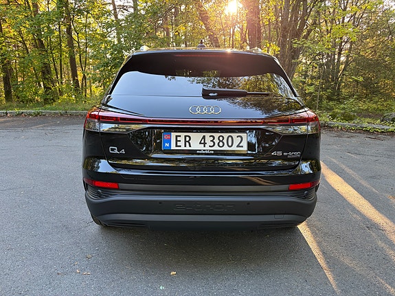 Audi Q4 e-tron 4 of 24
