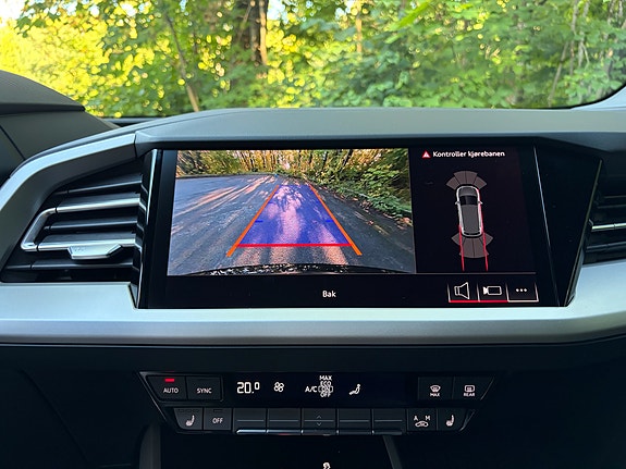 Audi Q4 e-tron 18 of 24