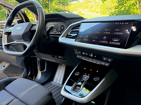 Audi Q4 e-tron 14 of 24