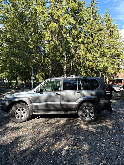 Toyota Land Cruiser 5 of 25