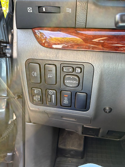 Toyota Land Cruiser 13 of 25