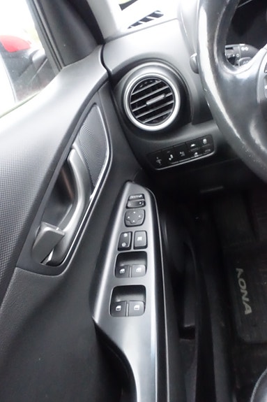 Hyundai Kona 20 of 22