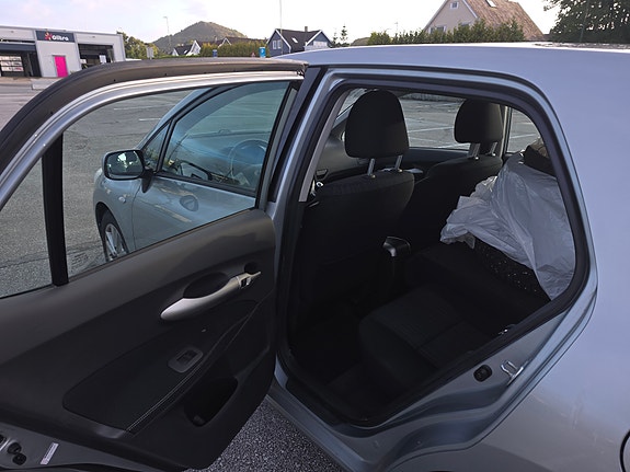 Toyota Auris 15 of 20
