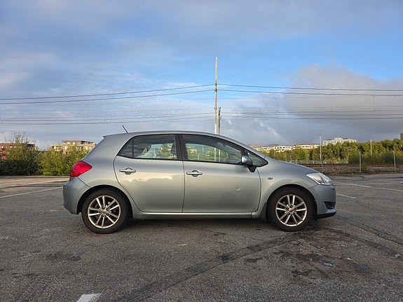 Toyota Auris 10 of 20