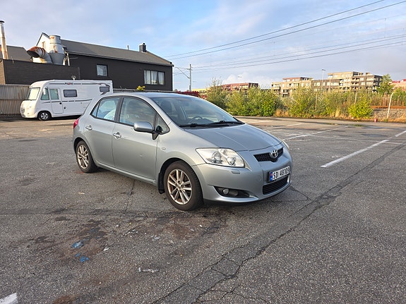 Toyota Auris 11 of 20