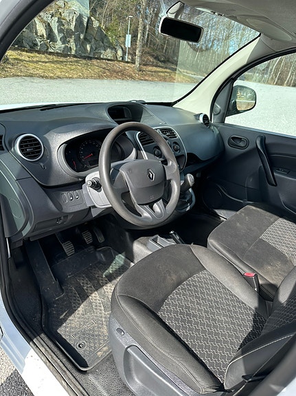 Renault Kangoo Express 11 of 22
