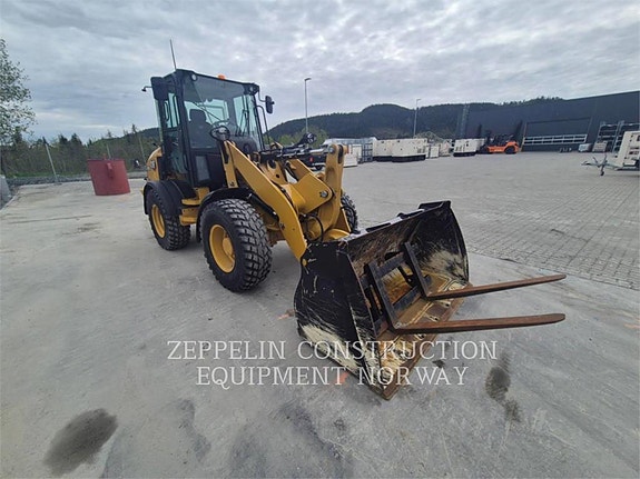 Cat 908M 2 of 16