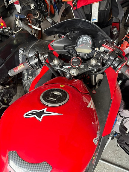 Honda CBR 125 R 2 of 5